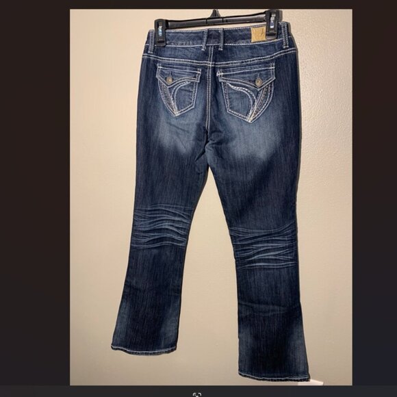 Ariya Jeans - bootcut/flare style - size 5/6 - Picture 2 of 5